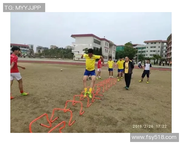 加入我们一起追逐梦想足球队招新等你来挑战 加入我们一起追逐梦想足球队招新等你来挑战